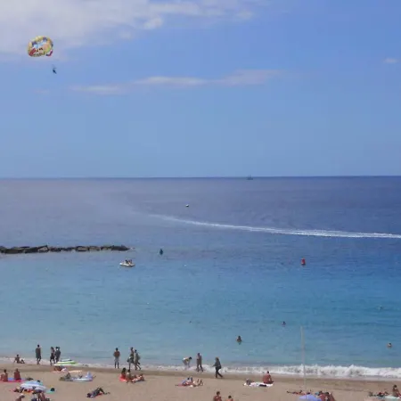 Sunny Near The Beach With Wifi, Balcony And Pool Апартаменты